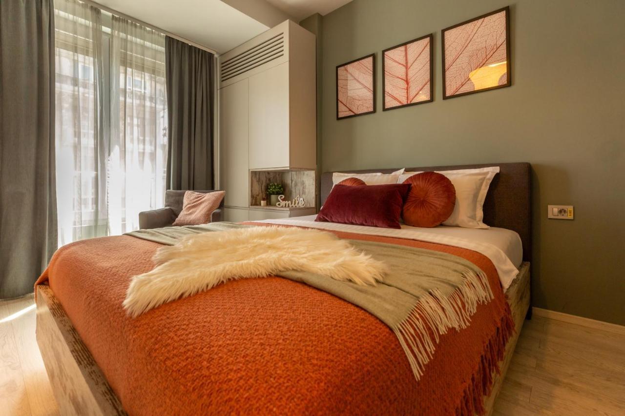 בוקרשט Modern 1Br Apt In The Old Town: The Perfect Choice מראה חיצוני תמונה