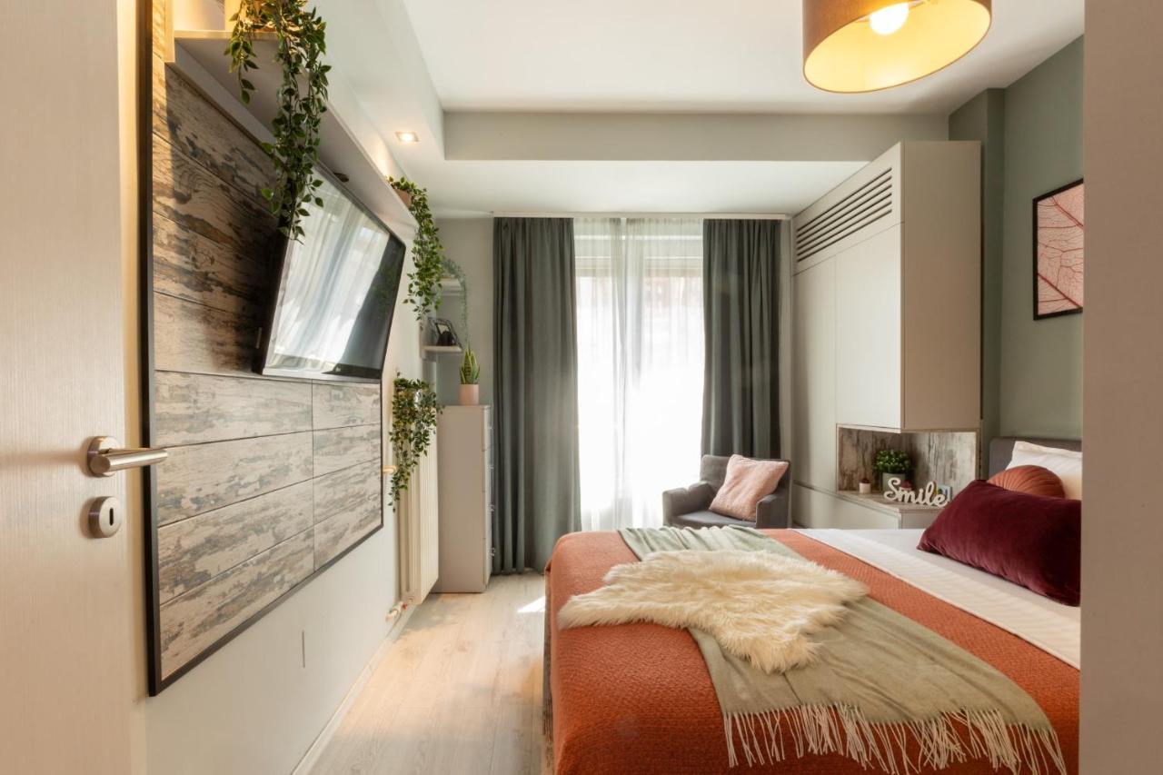 בוקרשט Modern 1Br Apt In The Old Town: The Perfect Choice מראה חיצוני תמונה