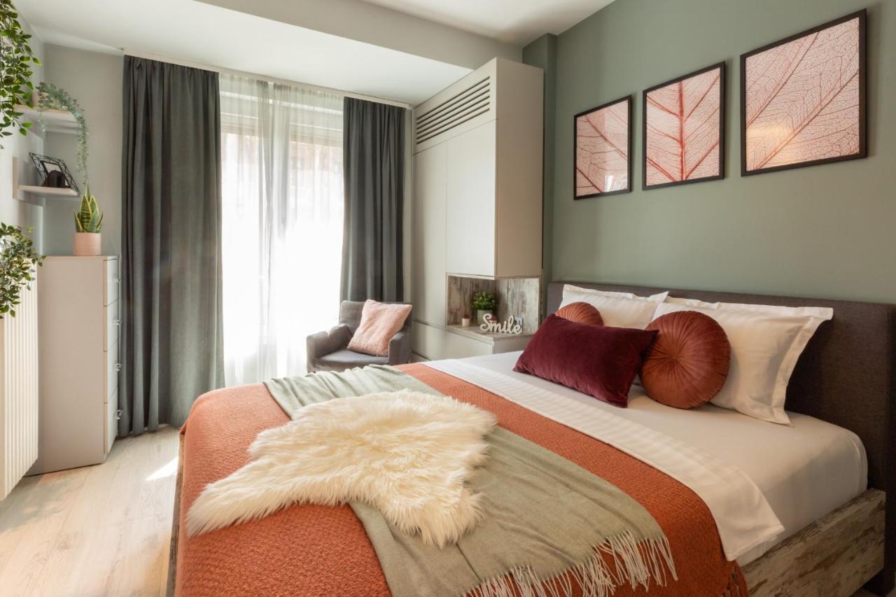 בוקרשט Modern 1Br Apt In The Old Town: The Perfect Choice מראה חיצוני תמונה