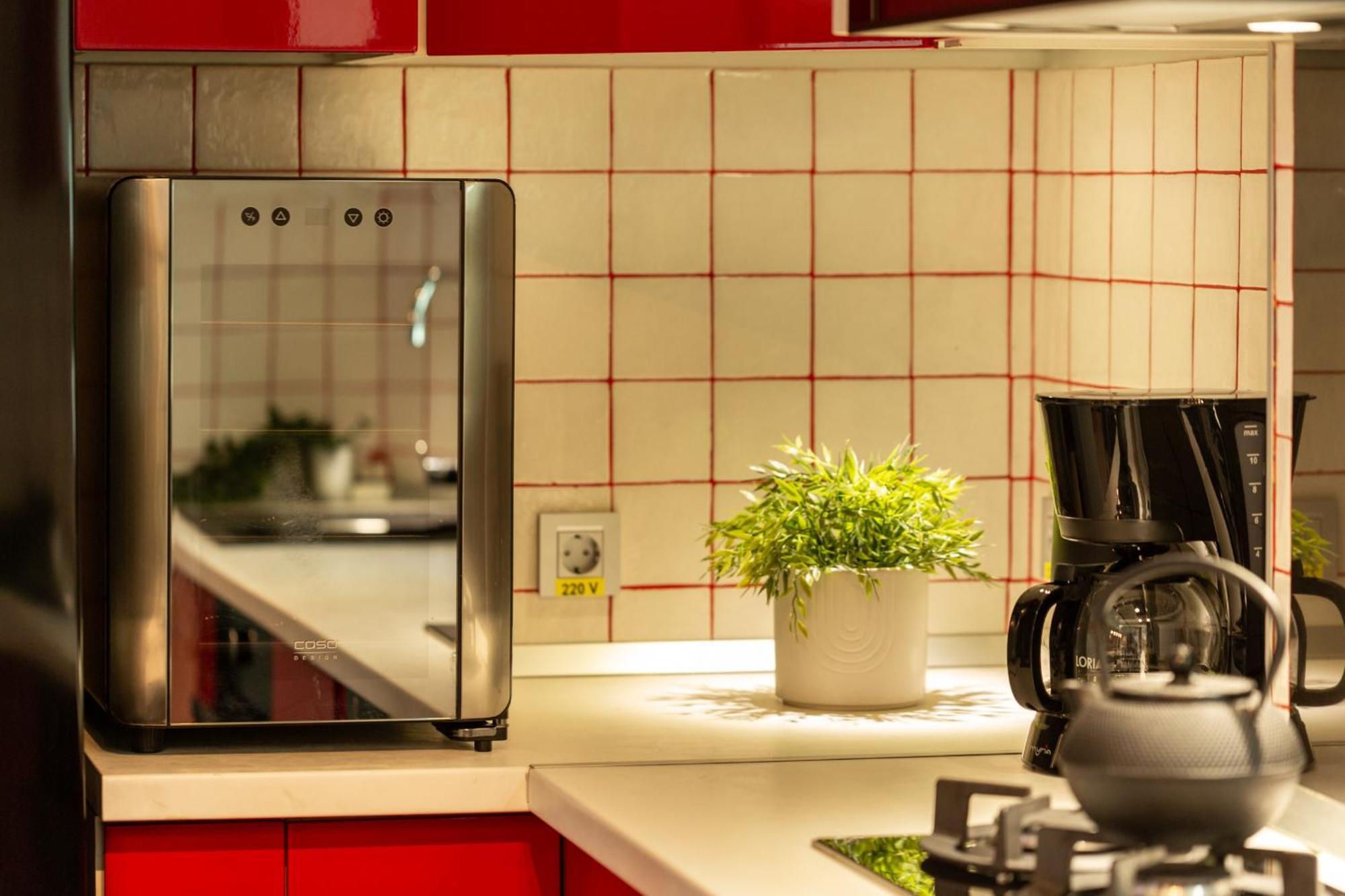 בוקרשט Modern 1Br Apt In The Old Town: The Perfect Choice מראה חיצוני תמונה
