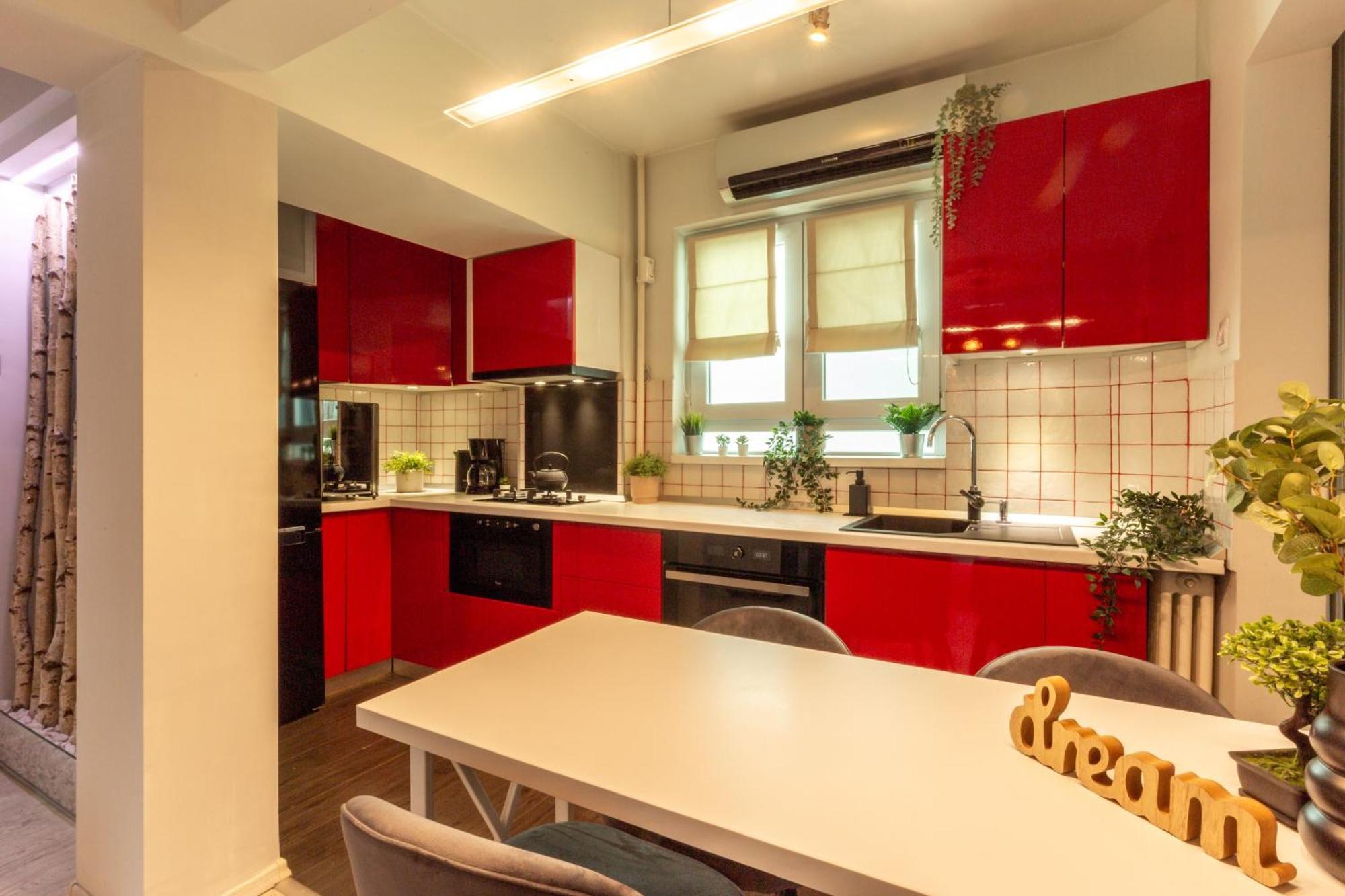 בוקרשט Modern 1Br Apt In The Old Town: The Perfect Choice מראה חיצוני תמונה