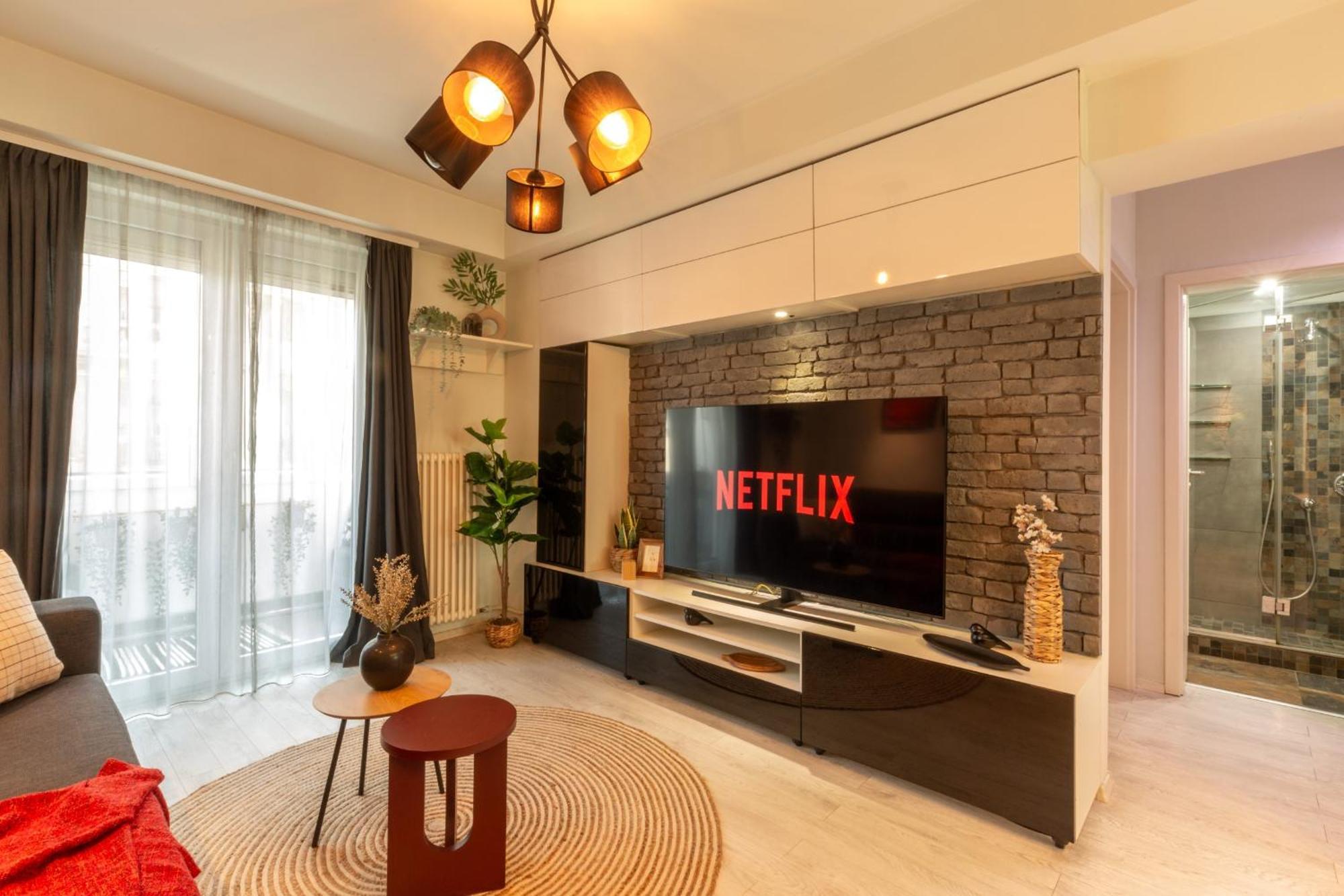 בוקרשט Modern 1Br Apt In The Old Town: The Perfect Choice מראה חיצוני תמונה